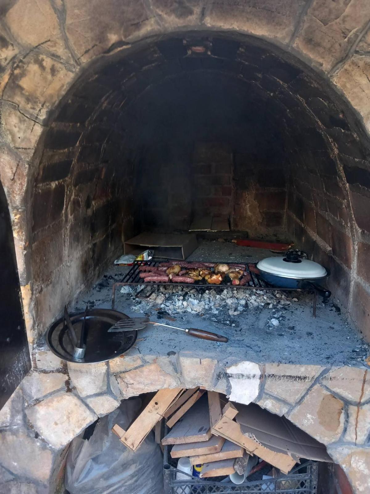 Villa Kuca Za Odmor Sa Bazenom Diva Grabovica à Jablanica Extérieur photo